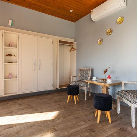 Stayvista At Serene With Outdoor Bonfire Barog Εξωτερικό φωτογραφία